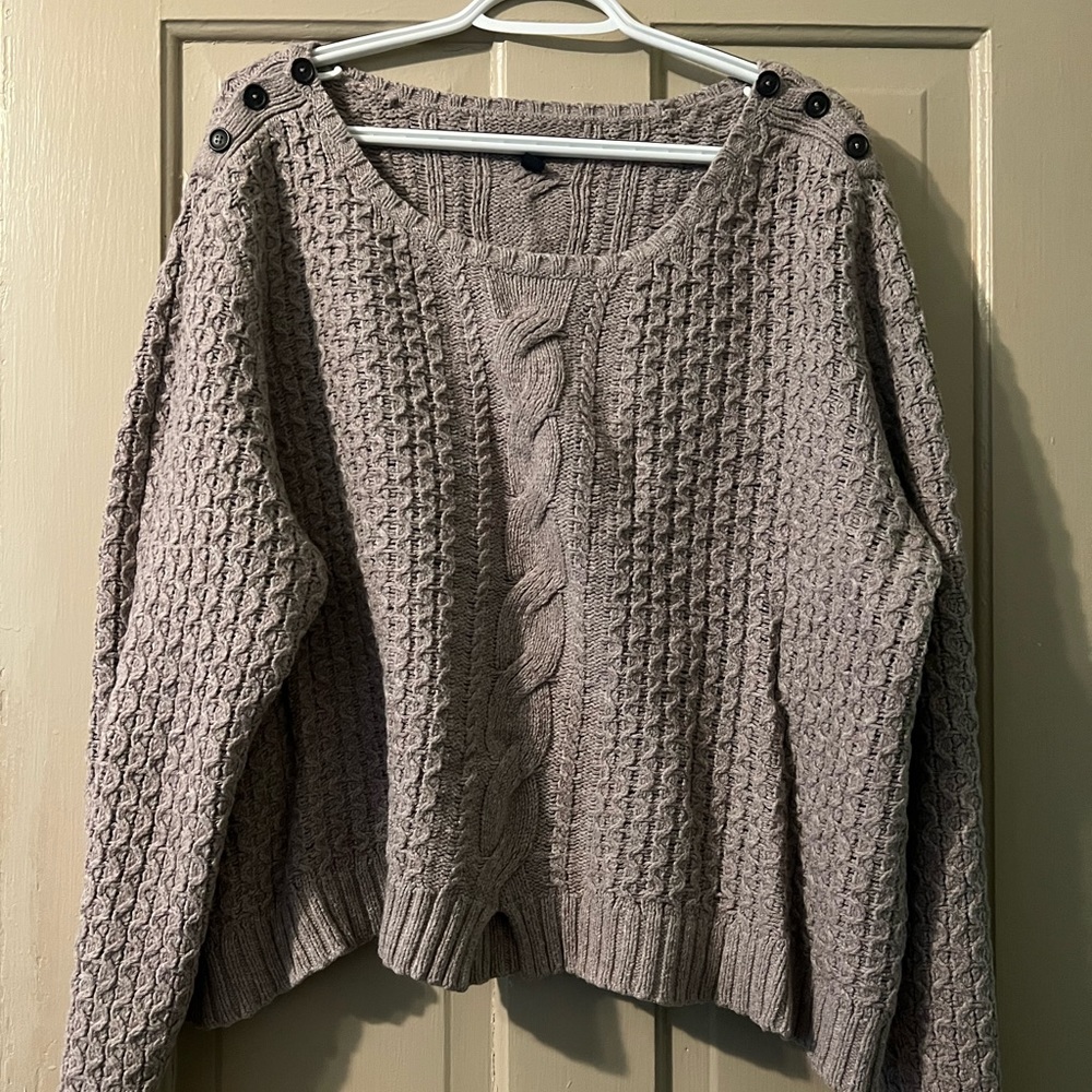 American Eagle knit sweater with button detail